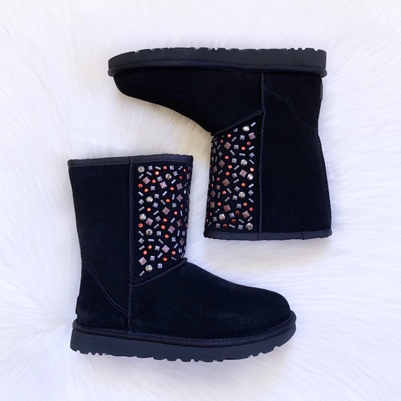 UGG Classic Short Stud II Black Boots - Picture 2 of 9